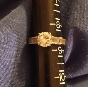 Vintage Sterling Silver Ring Size 8.5